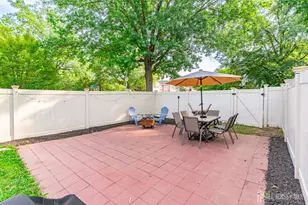 36 Byrnes Ln, Sayreville, NJ 08872 - Photo 22