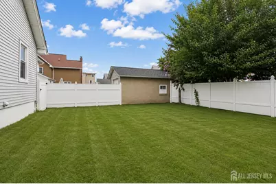 [Address not provided], Woodbridge Township, NJ 07095 - Photo 24