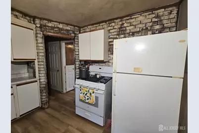 215 Sherry Street, Woodbridge Township, NJ 07095 - Photo 14