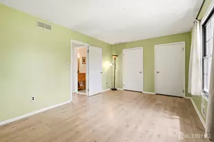 51 Pheasant Run, Edison, NJ 08820 - Photo 18
