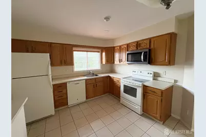 7 Daniel Webster Avenue #D, Monroe Township, NJ 08831 - Photo 6