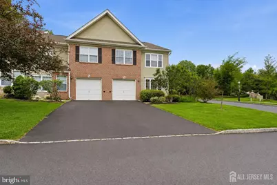 101 Wellington Park Drive, South Brunswick Township, NJ 08540 - Photo 2