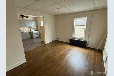 69 W Somerset Street W #E, Raritan, NJ 08869 - Photo 1