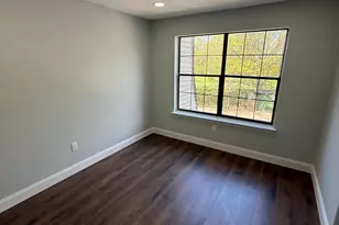 1008 Hidden Village Dr, Perth Amboy, NJ 08861 - Photo 12