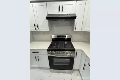 1008 Hidden Village Drive, Perth Amboy, NJ 08861 - Photo 22