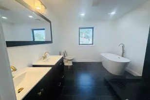 19 Lisa Ct, Colonia, NJ 07067 - Photo 24