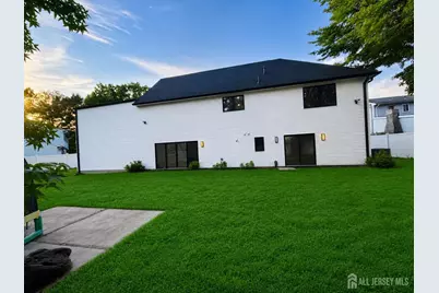 19 Lisa Court, Colonia, NJ 07067 - Photo 2