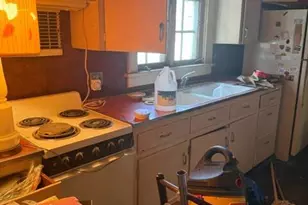 188 Kearny Ave, Perth Amboy, NJ 08861 - Photo 6