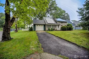 901 Milton Blvd, Rahway, NJ 07065 - Photo 1