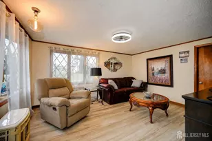 901 Milton Blvd, Rahway, NJ 07065 - Photo 12