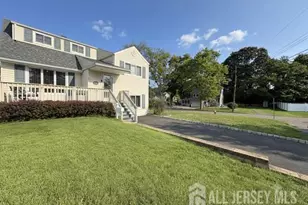 2 Carter Pl, Sayreville, NJ 08859 - Photo 32