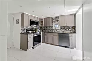 199 Grove Ave, Woodbridge Township, NJ 07095 - Photo 8