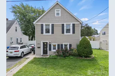 199 Grove Avenue, Woodbridge Township, NJ 07095 - Photo 2