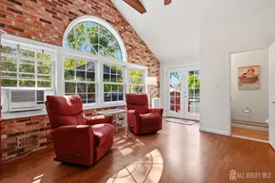 366 Vosseller Ave, Bound Brook, NJ 08805 - Photo 8