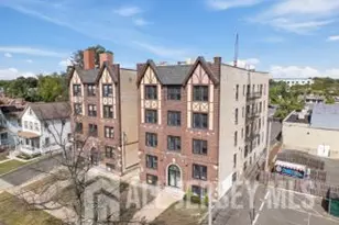 118 W 2 St, Roselle, NJ 07203 - Photo 1