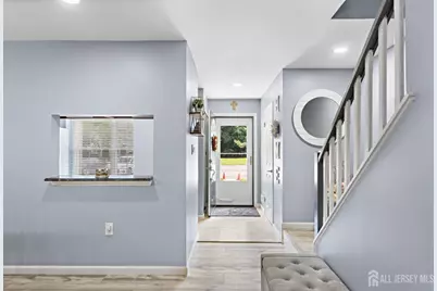 344 Constitution Circle, North Brunswick Township, NJ 08902 - Photo 2