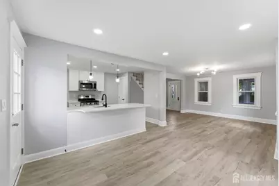 [Address not provided], Woodbridge Township, NJ 07095 - Photo 14
