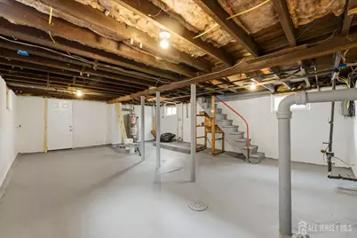 [Address not provided], Woodbridge Township, NJ 07095 - Photo 38