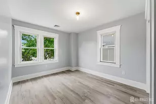 [Address not provided], Woodbridge Township, NJ 07095 - Photo 24