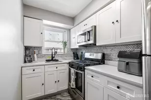 43 Gramercy Gardens, Middlesex, NJ 08846 - Photo 8