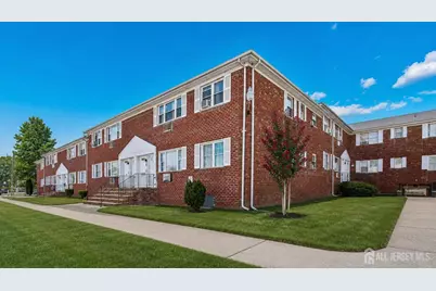43 Gramercy Gardens #B, Middlesex, NJ 08846 - Photo 2