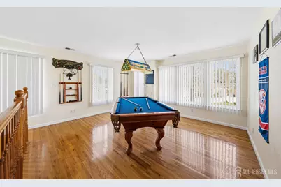 13 W 5th Avenue, Linden, NJ 07036 - Photo 22