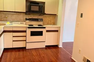 122F Concordia Cir, Monroe Township, NJ 08831 - Photo 8