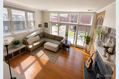 19 Hiram Square, New Brunswick, NJ 08901 - Photo 2