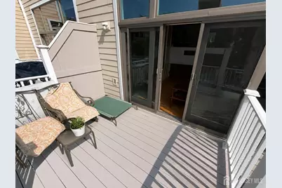 19 Hiram Square, New Brunswick, NJ 08901 - Photo 10