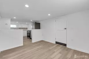21 Market St, Edison, NJ 08817 - Photo 32