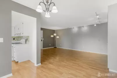 38 Foxhall Common, Middlesex, NJ 08846 - Photo 8