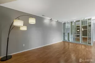 38 Foxhall Common, Middlesex, NJ 08846 - Photo 4