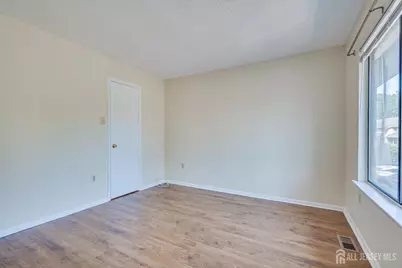 160 Hampshire Drive, Plainsboro Township, NJ 08536 - Photo 12