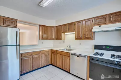 160 Hampshire Drive, Plainsboro Township, NJ 08536 - Photo 8