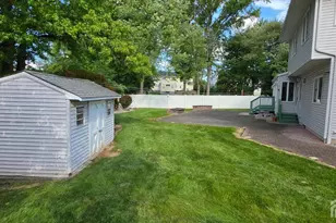 6 Sandra Dr, Edison, NJ 08820 - Photo 8