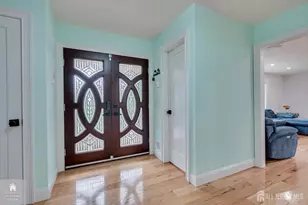 40 Longview Dr, Green Brook Township, NJ 08812 - Photo 4