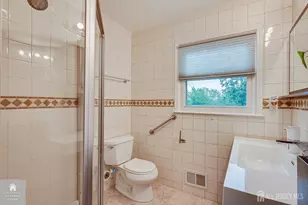 40 Longview Dr, Green Brook Township, NJ 08812 - Photo 42