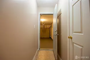 15 Prestwick Way, Edison, NJ 08820 - Photo 6