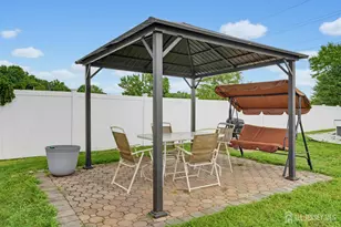 125 Higgins Rd, Old Bridge Township, NJ 07747 - Photo 42