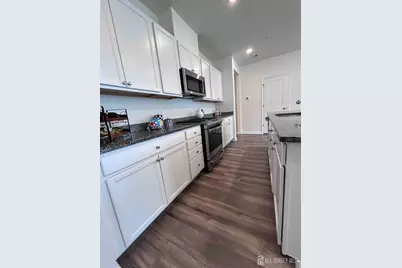 735 Station Road, Dunellen, NJ 08812 - Photo 10