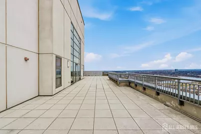 1 Spring Street #2204, New Brunswick, NJ 08901 - Photo 32