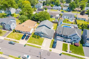 24 Winthrop Rd, Edison, NJ 08817 - Photo 40
