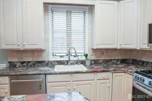 100 Chichester Rd, Monroe Township, NJ 08831 - Photo 6