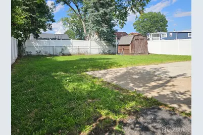 82 Markowitz Street, Carteret, NJ 07008 - Photo 4