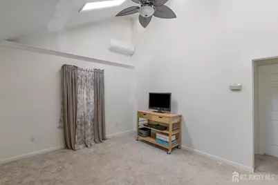 96 Conover Place, Middlesex, NJ 08846 - Photo 6