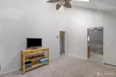 96 Conover Place, Middlesex, NJ 08846 - Photo 8