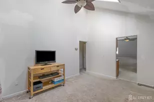 96 Conover Pl, Middlesex, NJ 08846 - Photo 8