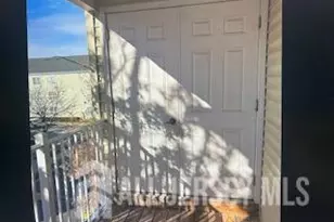 1031 Dogwood Ct, New Brunswick, NJ 08901 - Photo 2