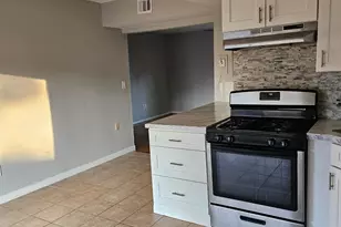 32 Judson St, Edison, NJ 08837 - Photo 2