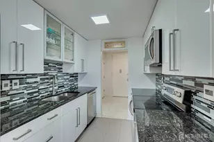 300 Winston Dr, Cliffside Park, NJ 07010 - Photo 34
